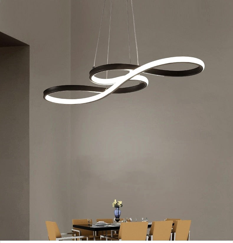Suspension Linéaire Nordique Noir/Blanc/Or. Chambre -