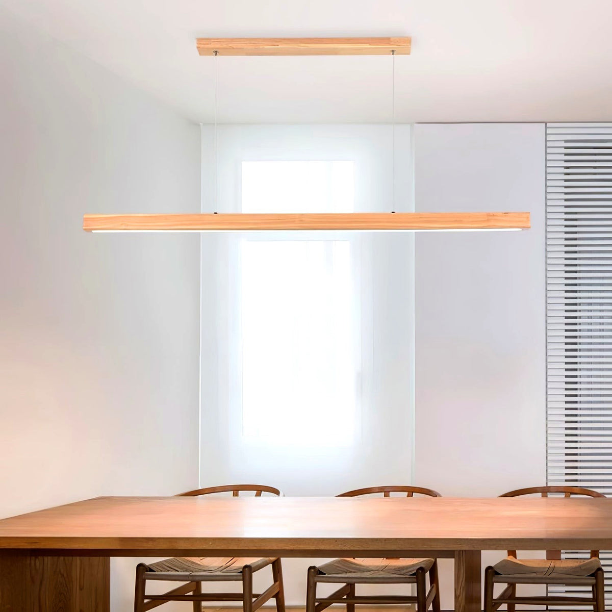 Elowen Suspension linéaire minimaliste en bois