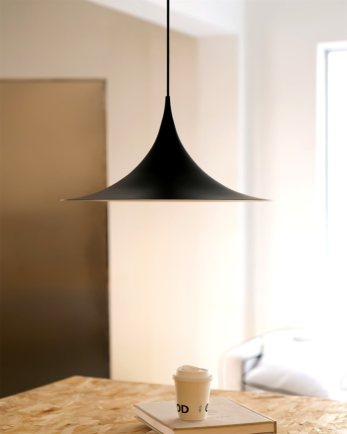 Solisin Suspension à col fin et large évasement pour salle à manger