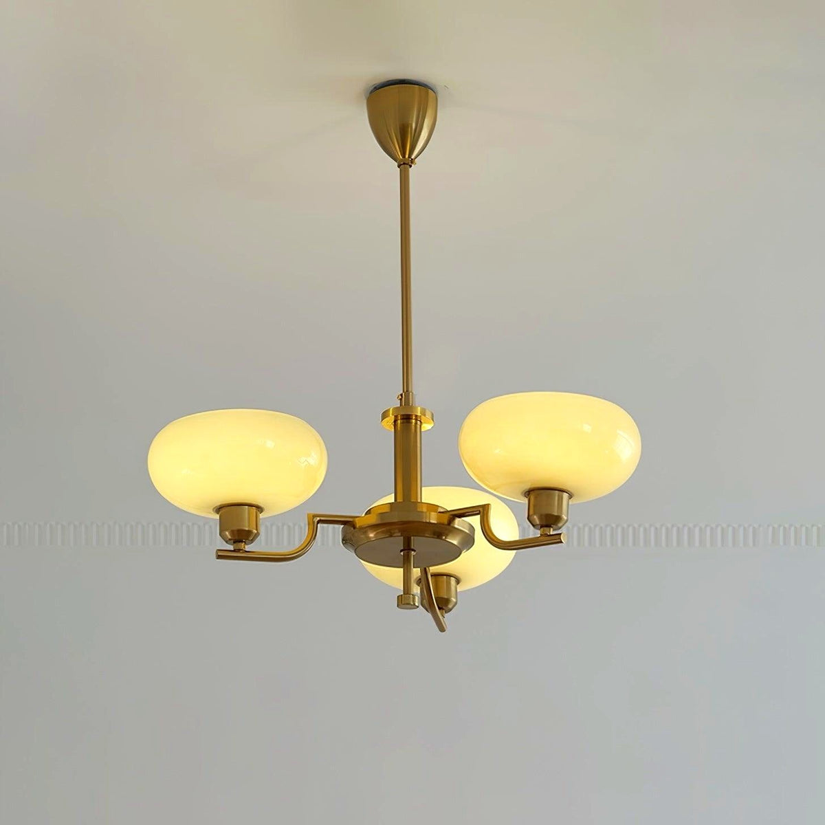 Suspension Globe en Verre et Laiton