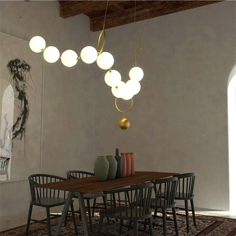 Suspension Boule Blanche LED en Métal et Acrylique