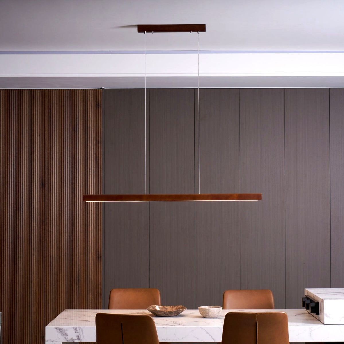 Elowen Suspension linéaire minimaliste en bois