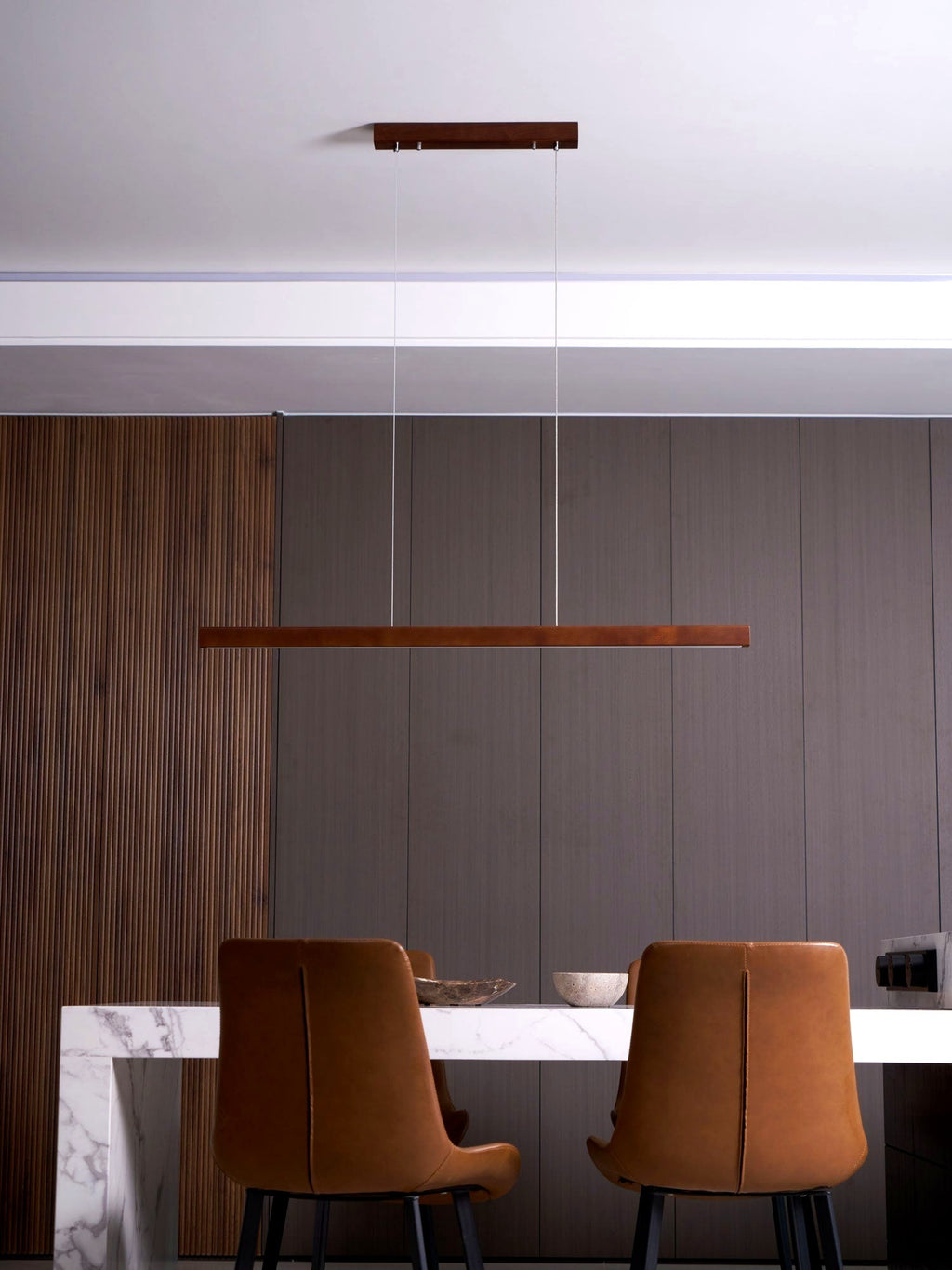 Elowen Suspension linéaire minimaliste en bois