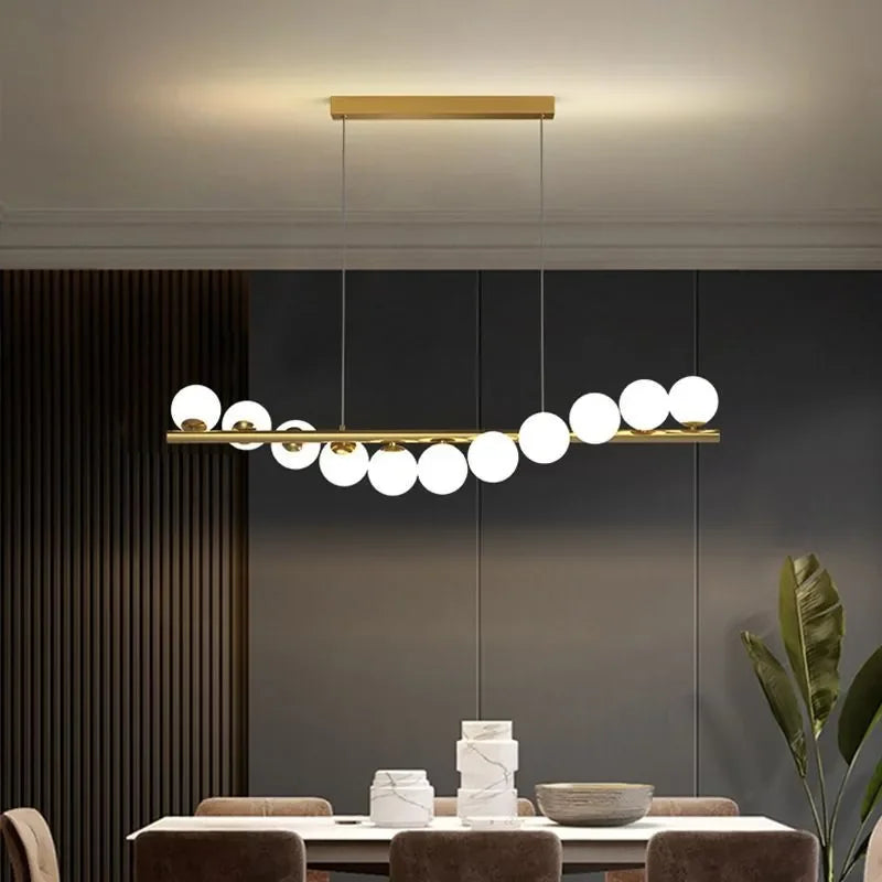 Suspension avec boule en verre et barre linéaire design moderne