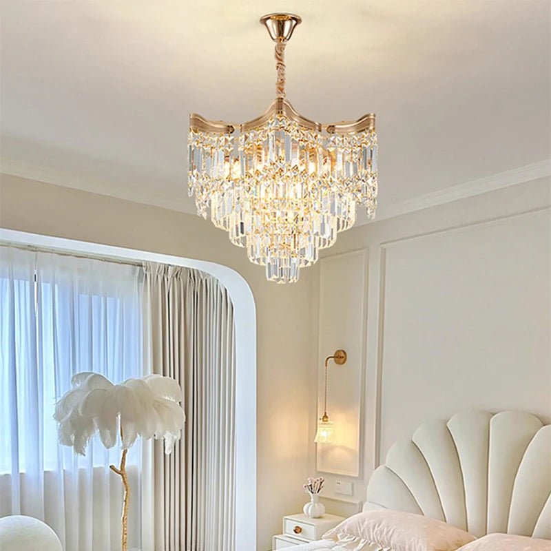 Lustre cascade en métal design moderne