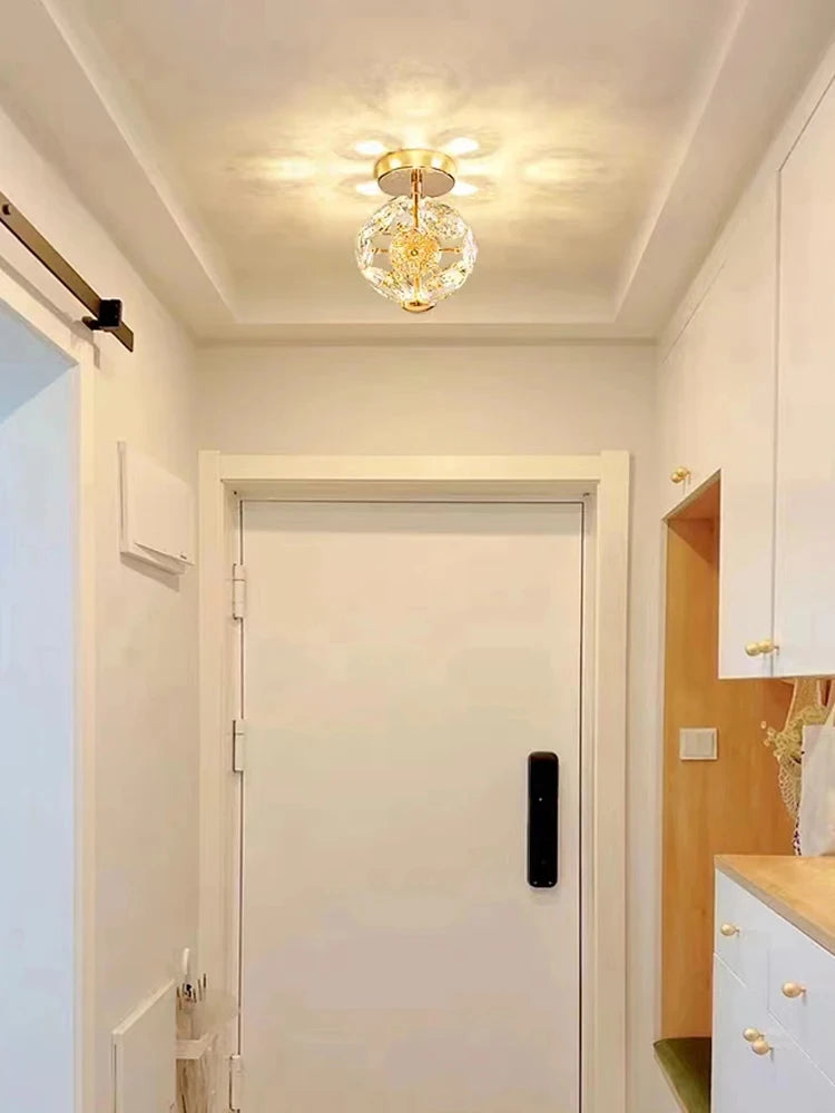 Suspension boule en métal design moderne