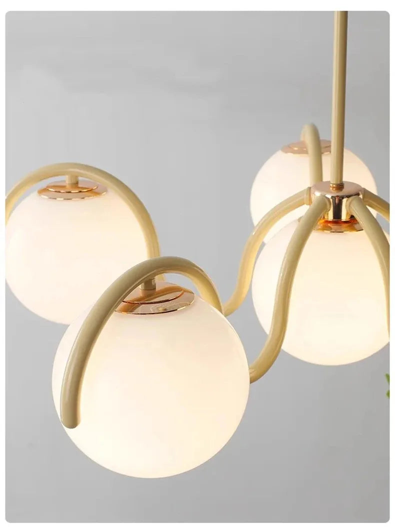 Suspension boule en verre design moderne