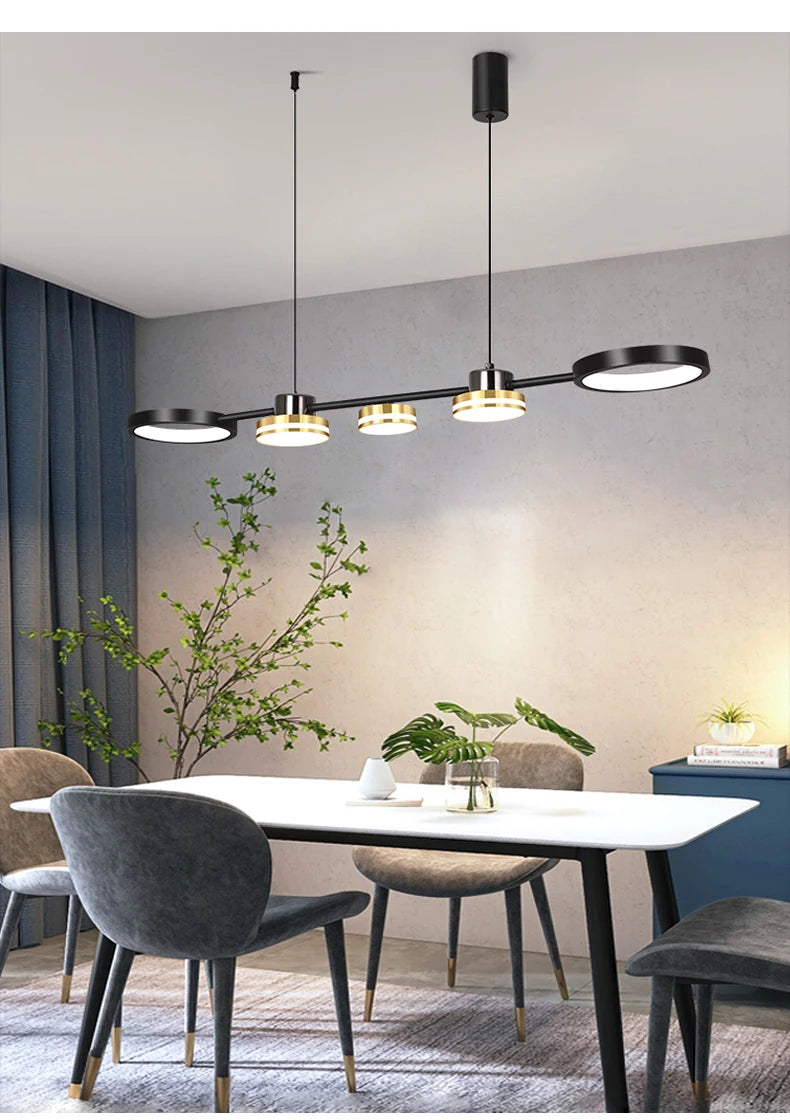 Suspension linéaire avec cercles en métal design moderne