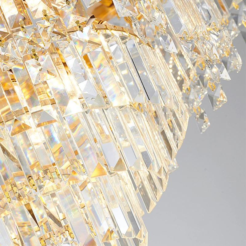 Lustre cascade en métal design moderne