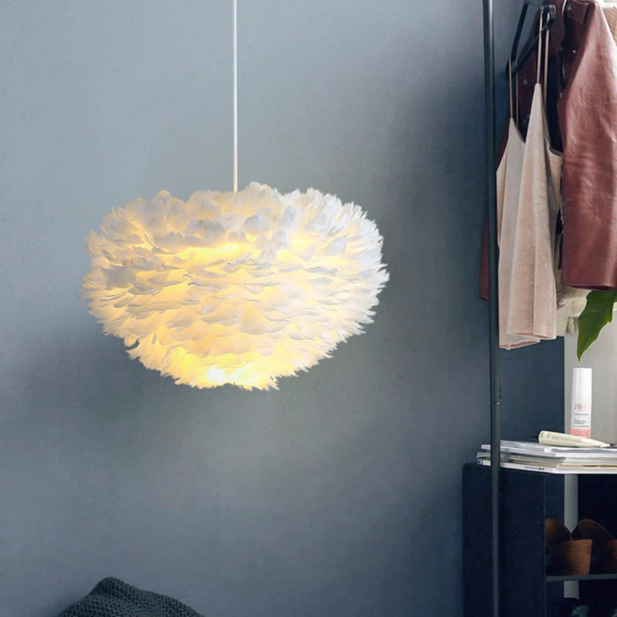 Suspension nuage en plumes design bohème