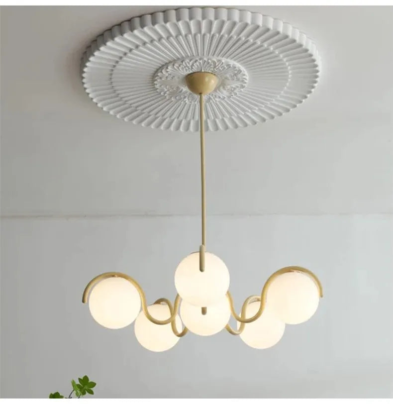 Suspension boule en verre design moderne