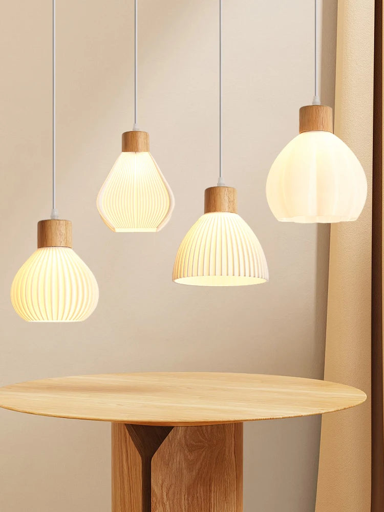 Suspension en bois design scandinave Image