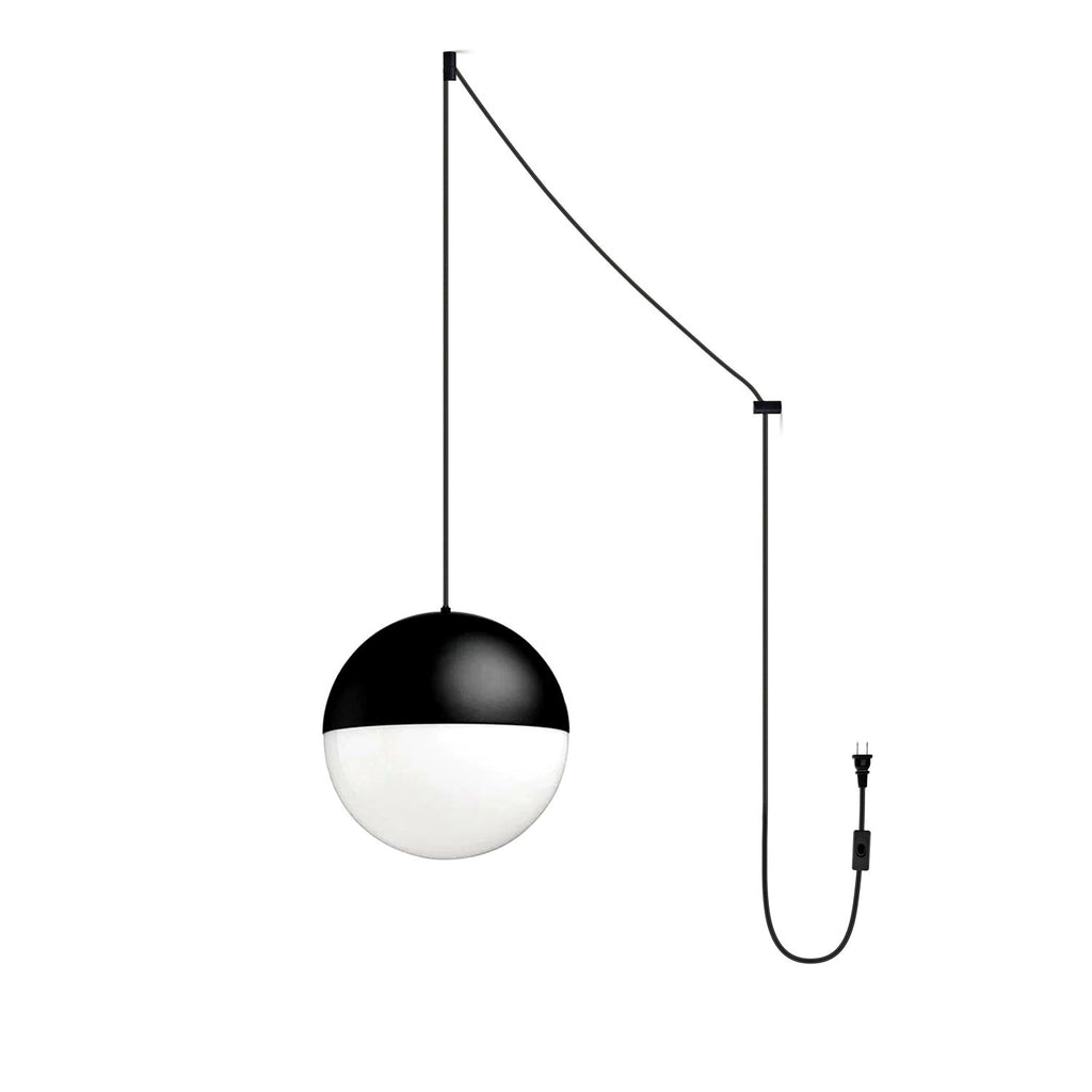Suspension Noire Industrielle et Moderne en Métal et Polycarbonate