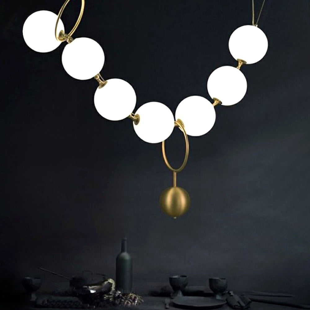 Suspension Boule Blanche LED en Métal et Acrylique