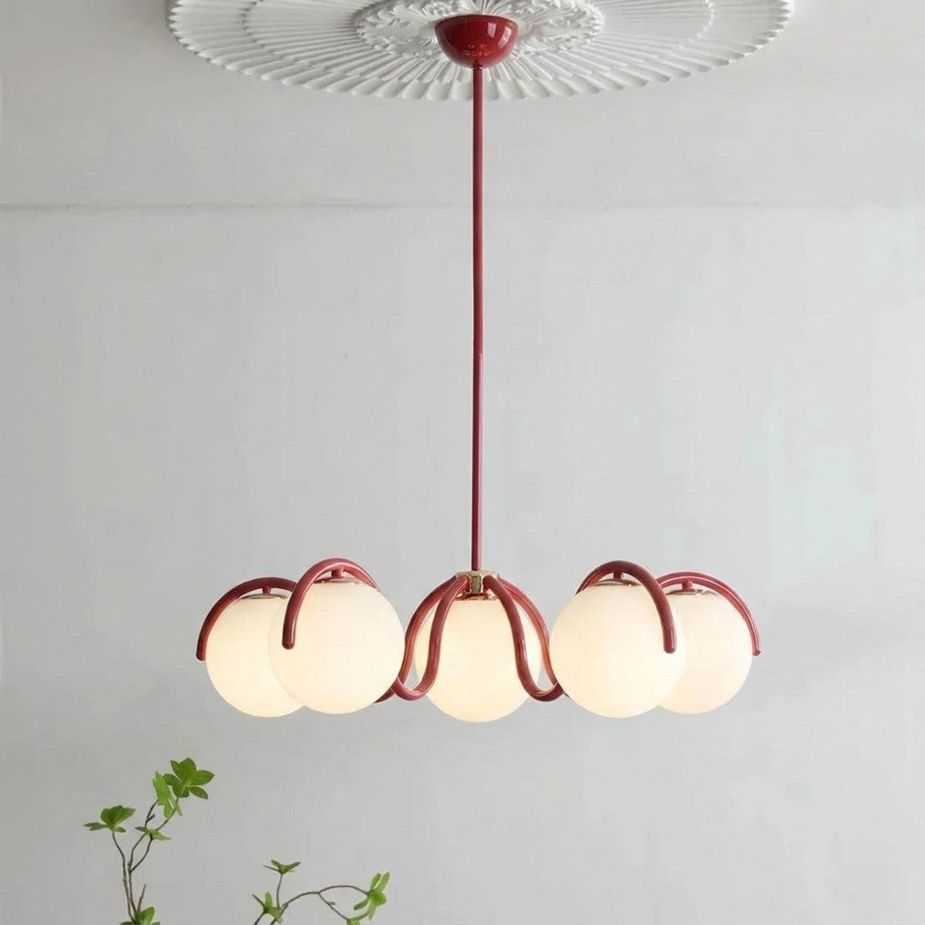 Suspension boule en verre, structure rouge