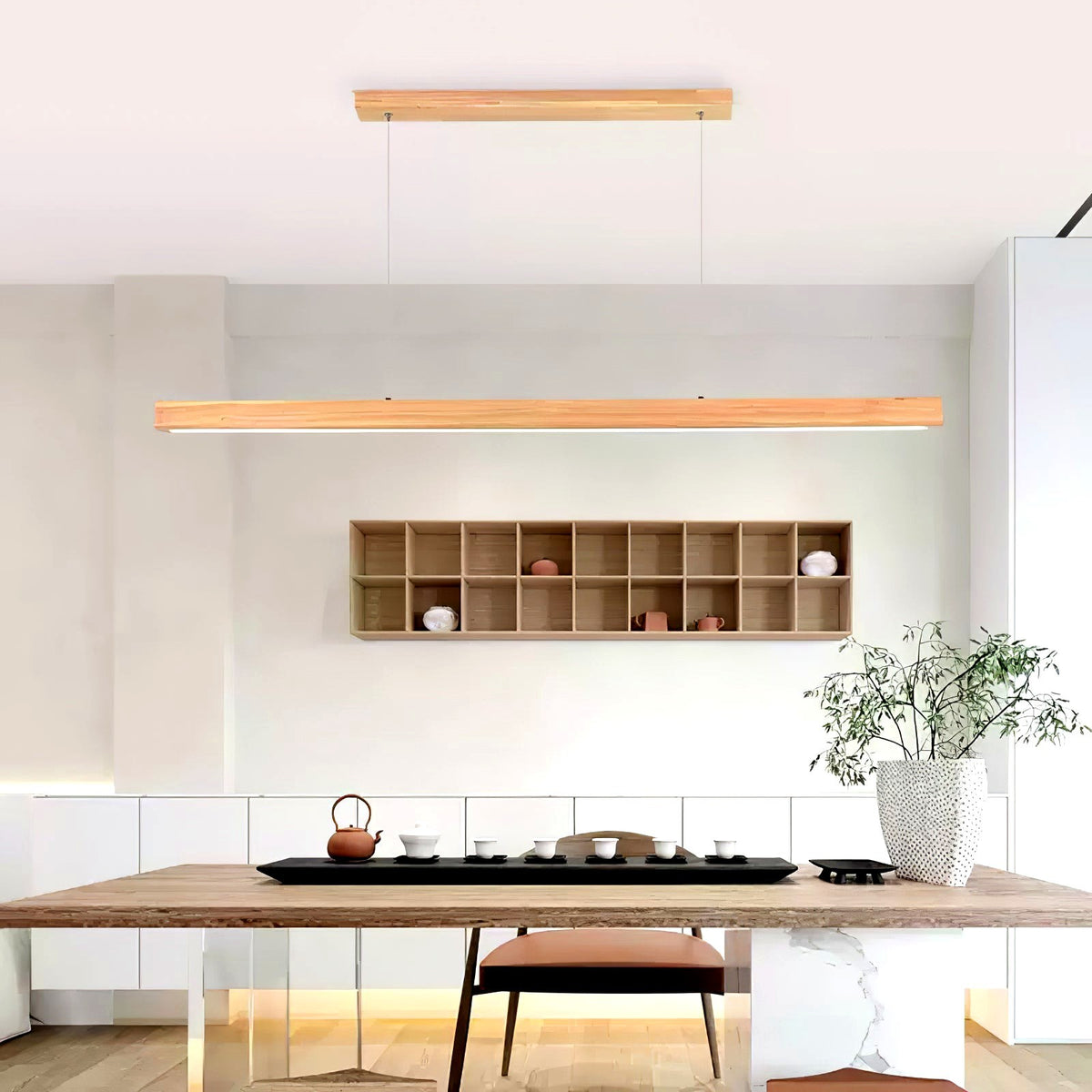 Elowen Suspension linéaire minimaliste en bois