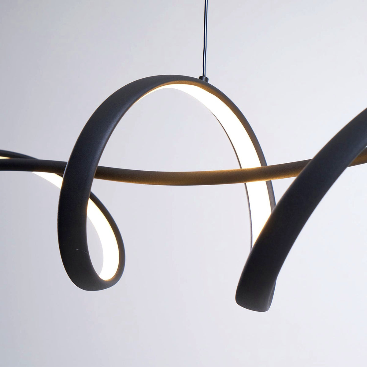 Aveline Suspension moderne LED Wave noire