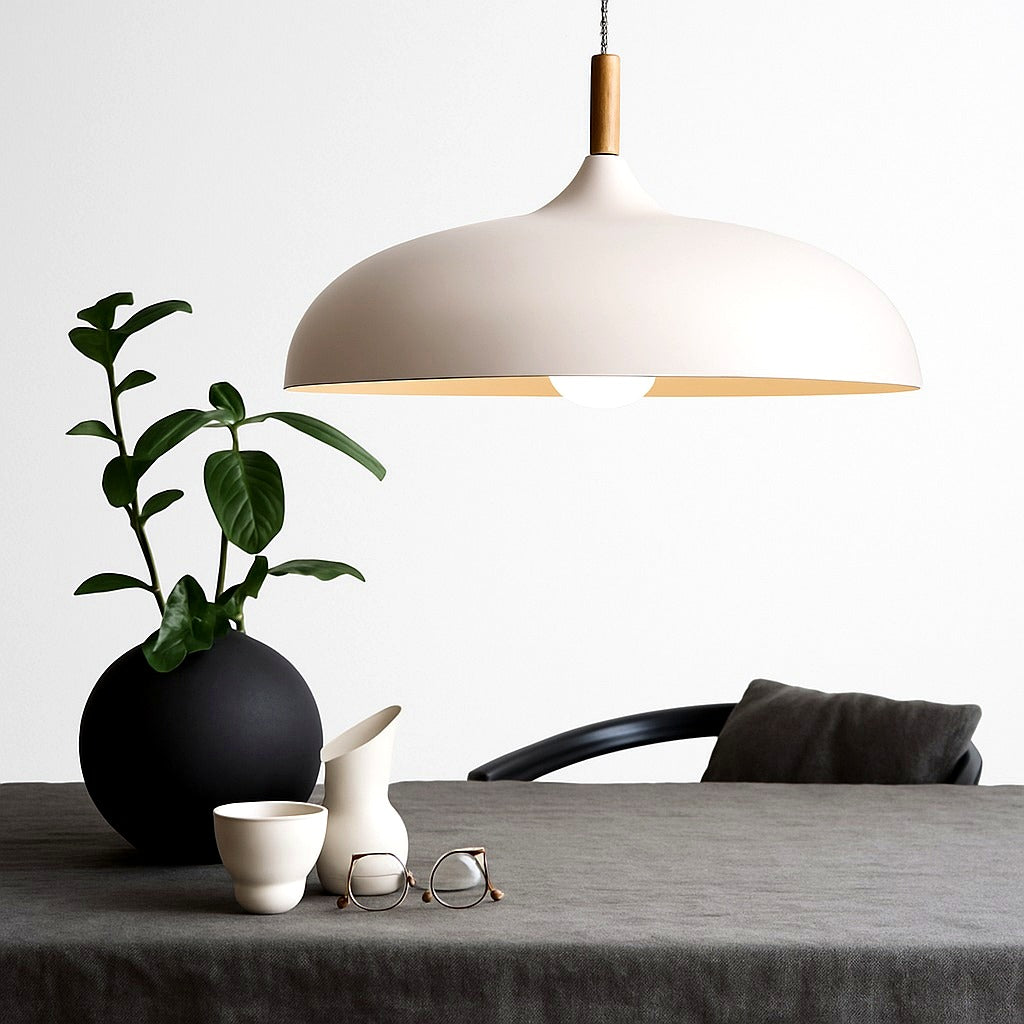 Suspension Aluminium Colorée avec Tige en Bois - vue de côté