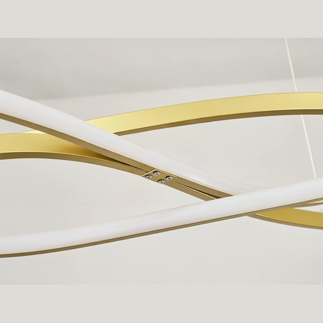 Suspension Anneau en Métal Design Moderne