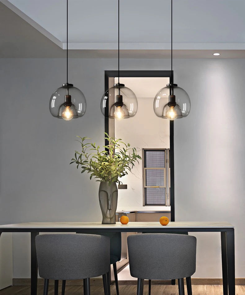 Suspension Boule en Verre Teinté Design Rétro