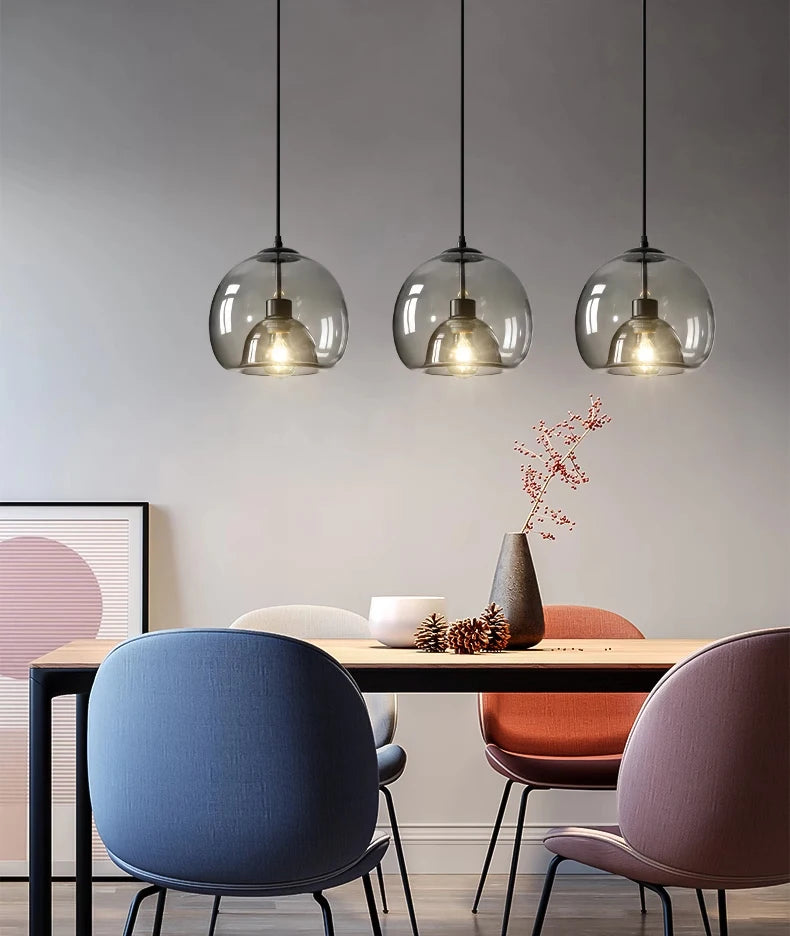 Suspension Boule en Verre Teinté Design Rétro
