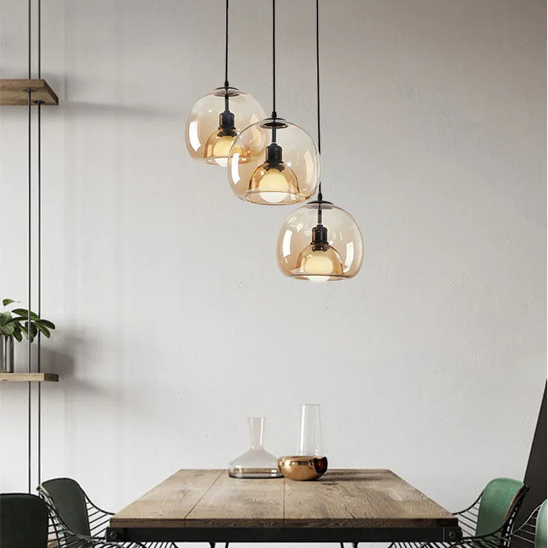 Suspension Boule en Verre Teinté Design Rétro