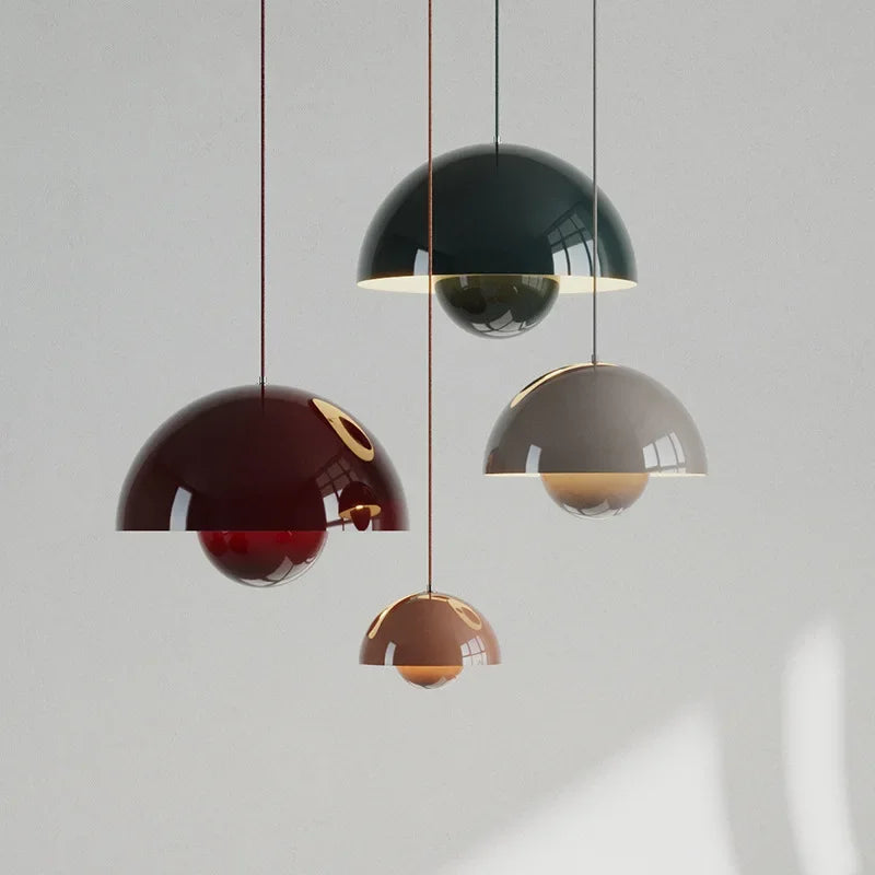 Suspension Bourgeon en Métal Design Moderne