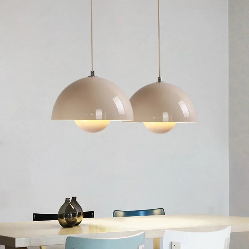 Suspension Bourgeon en Métal Design Moderne