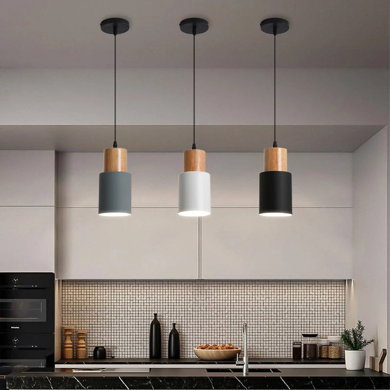 Suspension Cylindre en Bois et Fer Design Nordique