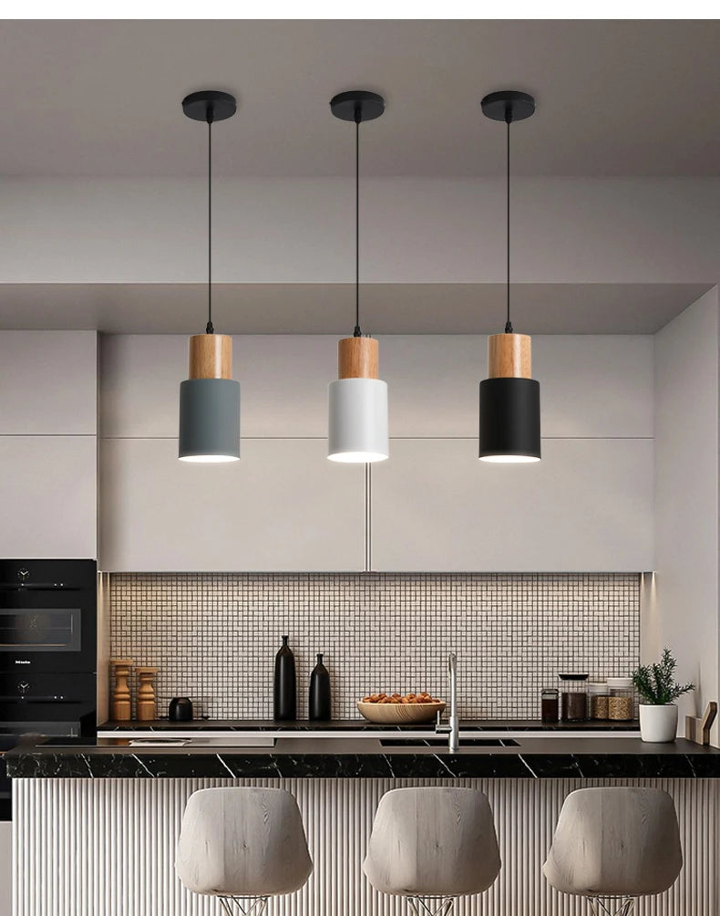 Suspension Cylindre en Bois et Fer Design Nordique