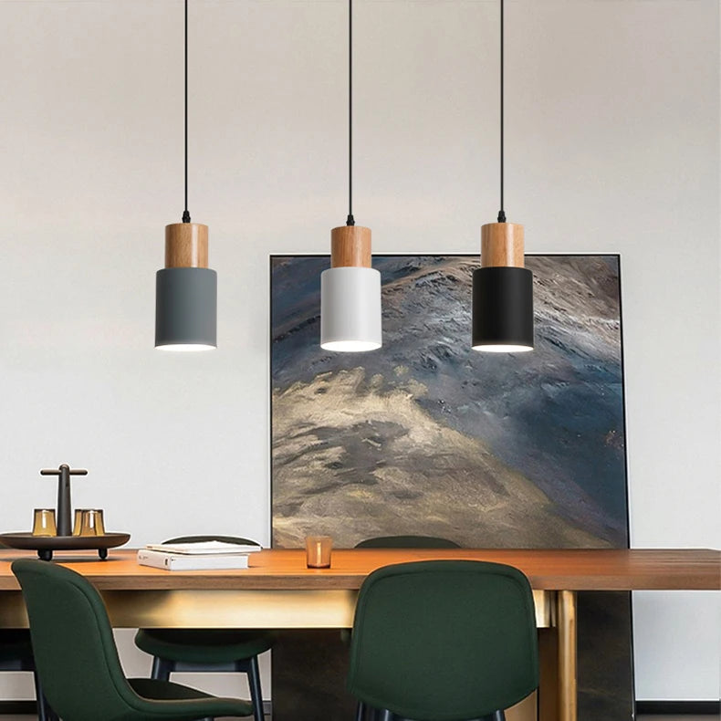 Suspension Cylindre en Bois et Fer Design Nordique