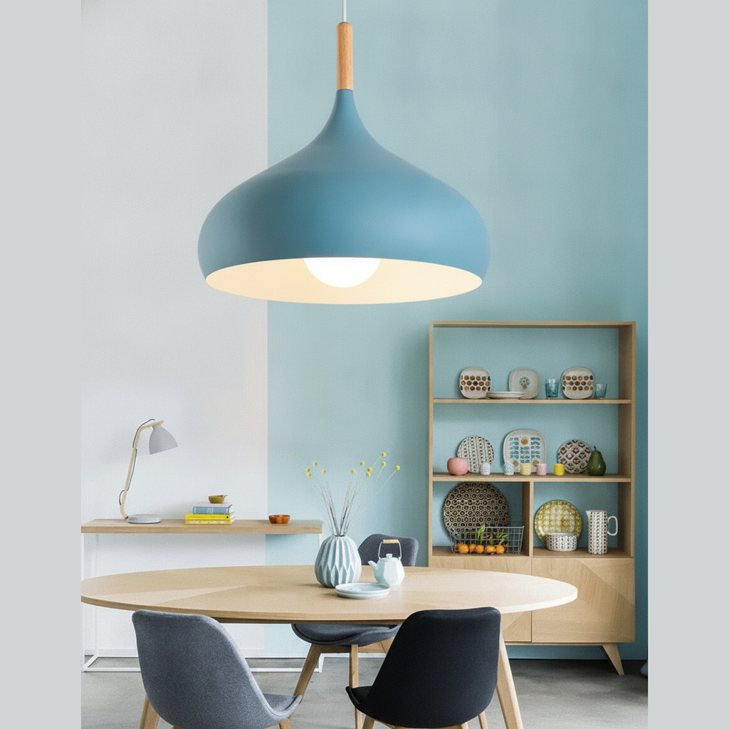 Suspension Dôme en Aluminium et Bois Design Nordique