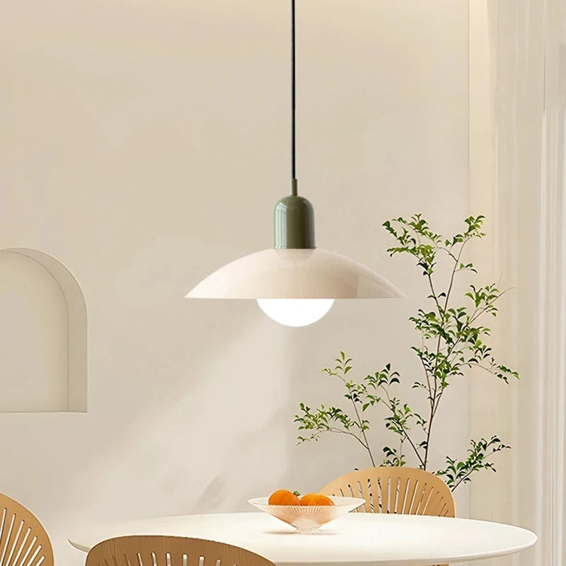 Suspension Dôme en Métal Design Bauhaus