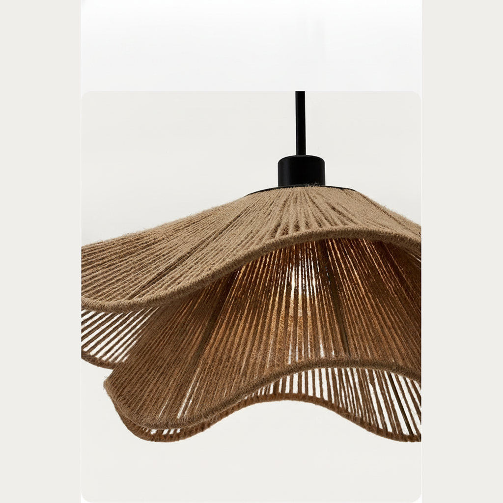 Suspension Fleur en Tissu et Rotin Design Moderne