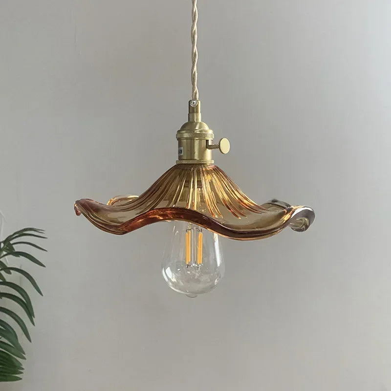 Suspension Florale en Verre et Cuivre Design Traditionnel