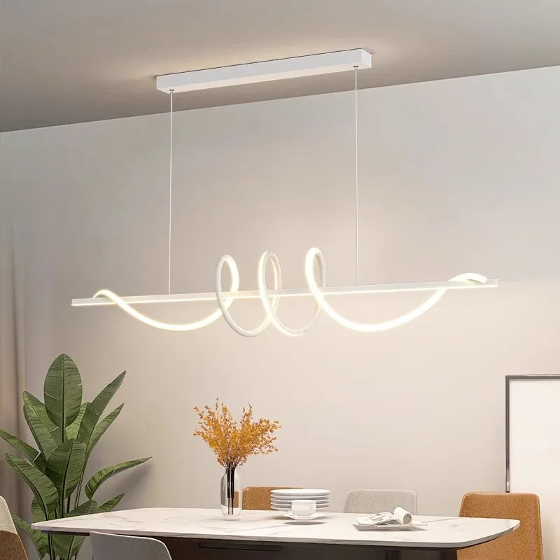 Suspension Linéaire en Métal Design Moderne