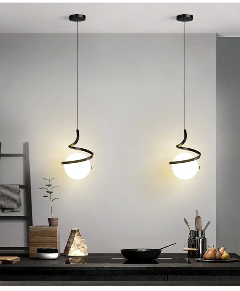 Suspension Ondulée en Métal et Verre Design Nordique