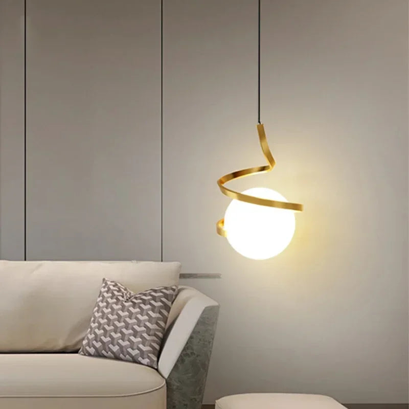 Suspension Ondulée en Métal et Verre Design Nordique