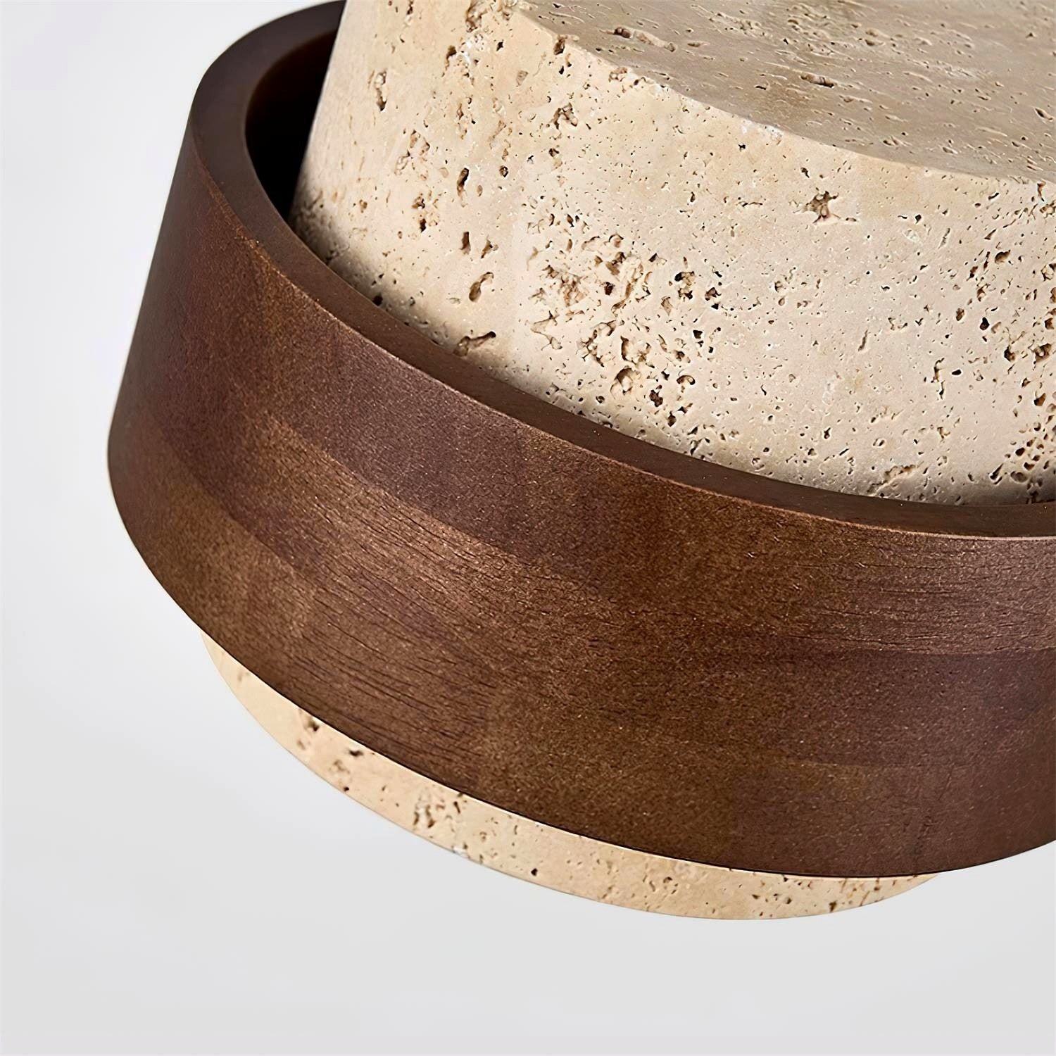 Détail bandeau bois noyer abat-jour travertin cylindrique