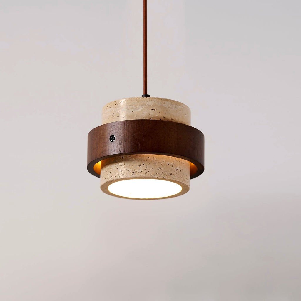 Détail culot E27 suspension travertin ampoule LED