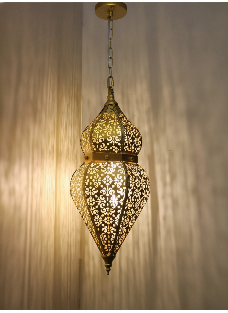 Suspension goutte en métal design classique